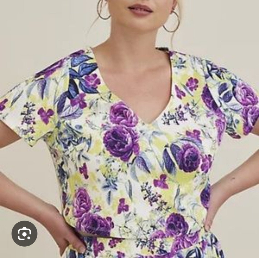 Torrid Floral Cropped Top NEW 3X Boho Vacation Casual